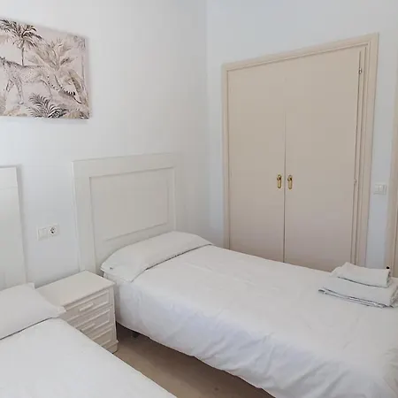 Apartment Skol 128 - Great 1-bedroom With Sea Views Marbella